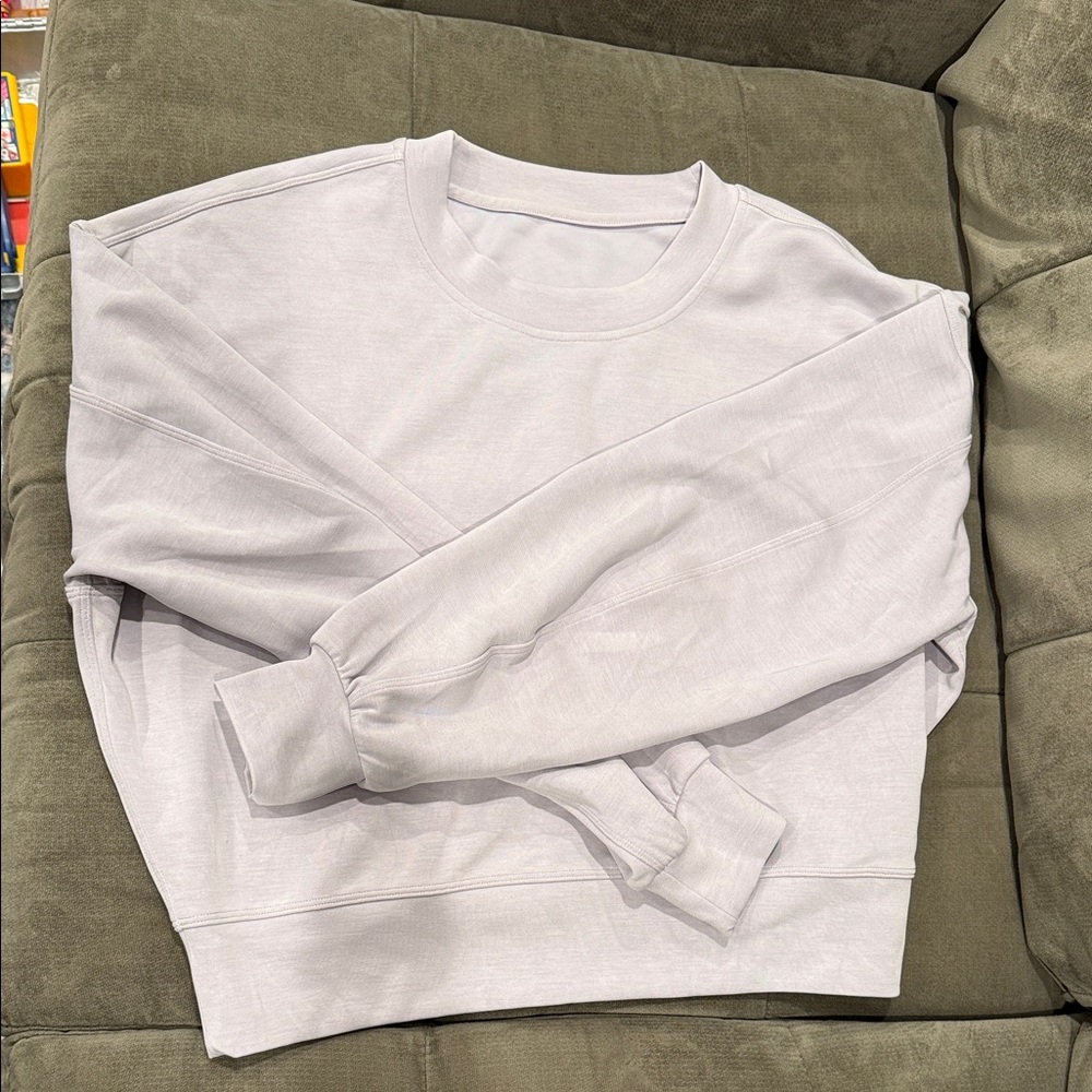 Women’s light purple cropped sweatshirt